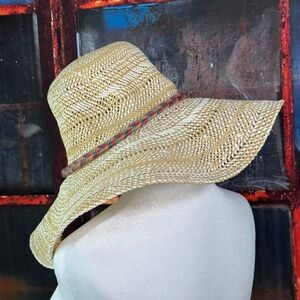 Roxy Woven Straw Sun Hat M/L Boho Beach Hat Wide Brim Summer Vacation Style
